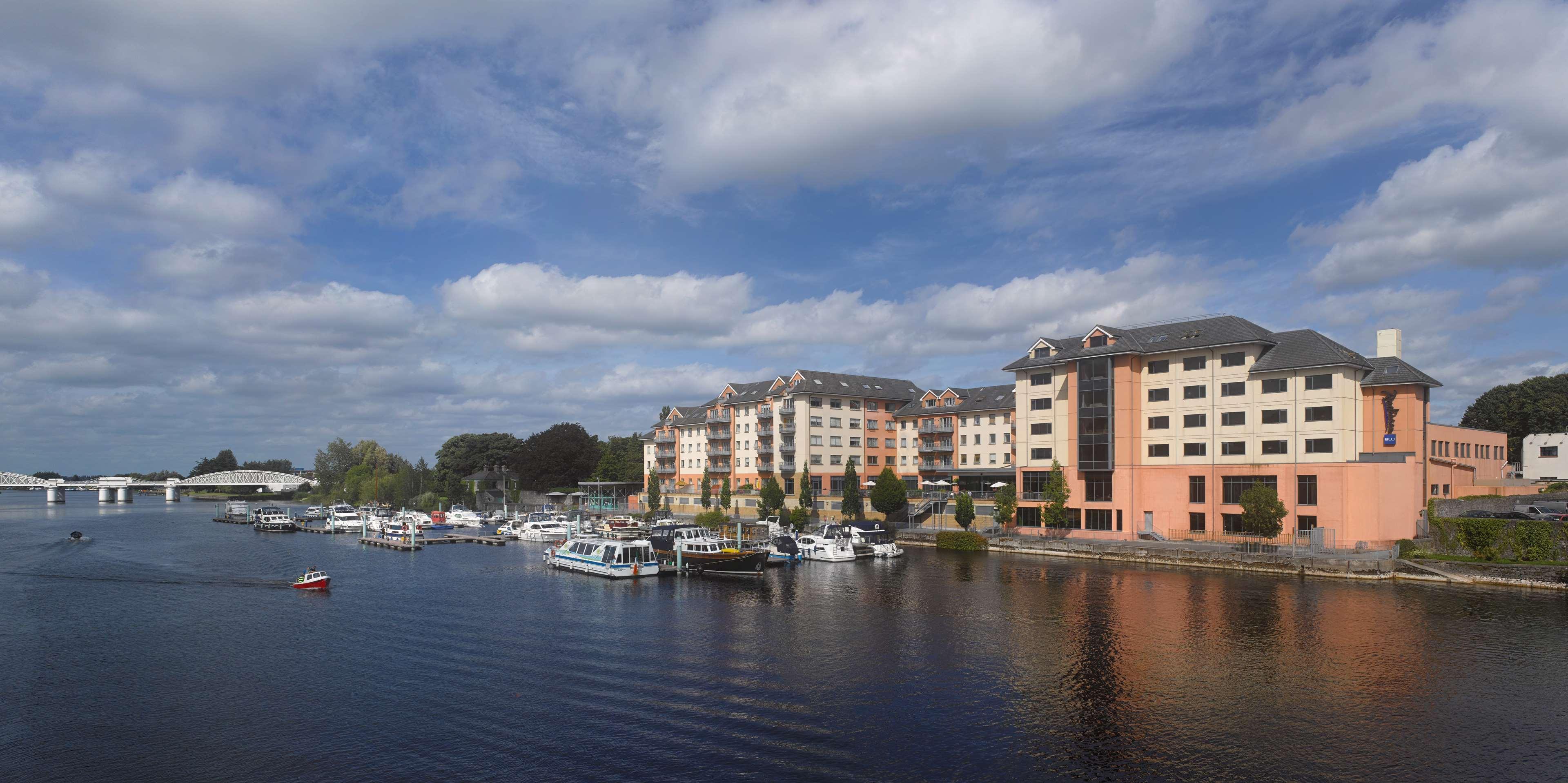 Radisson Blu Hotel, Athlone Exteriör bild