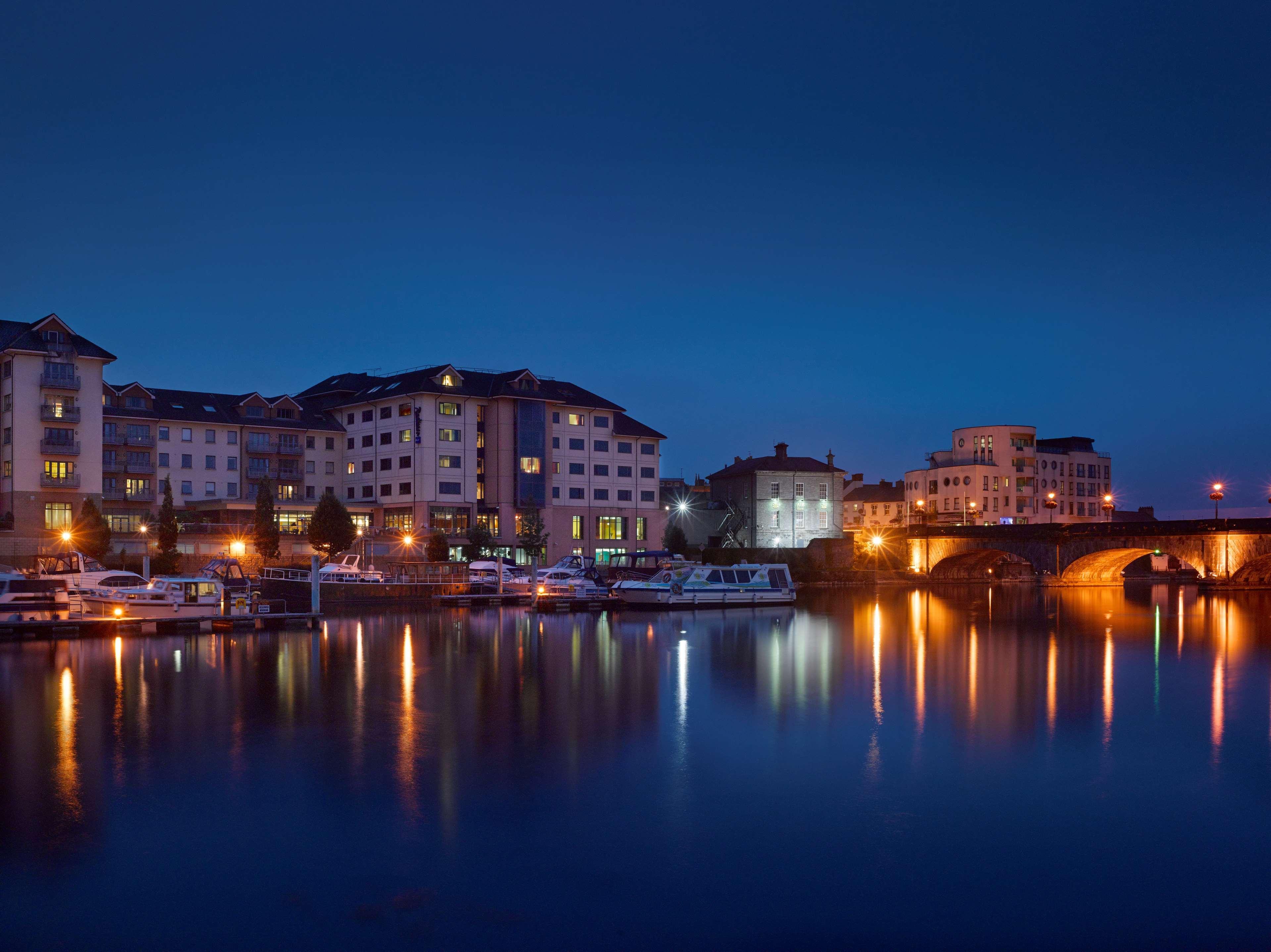 Radisson Blu Hotel, Athlone Exteriör bild