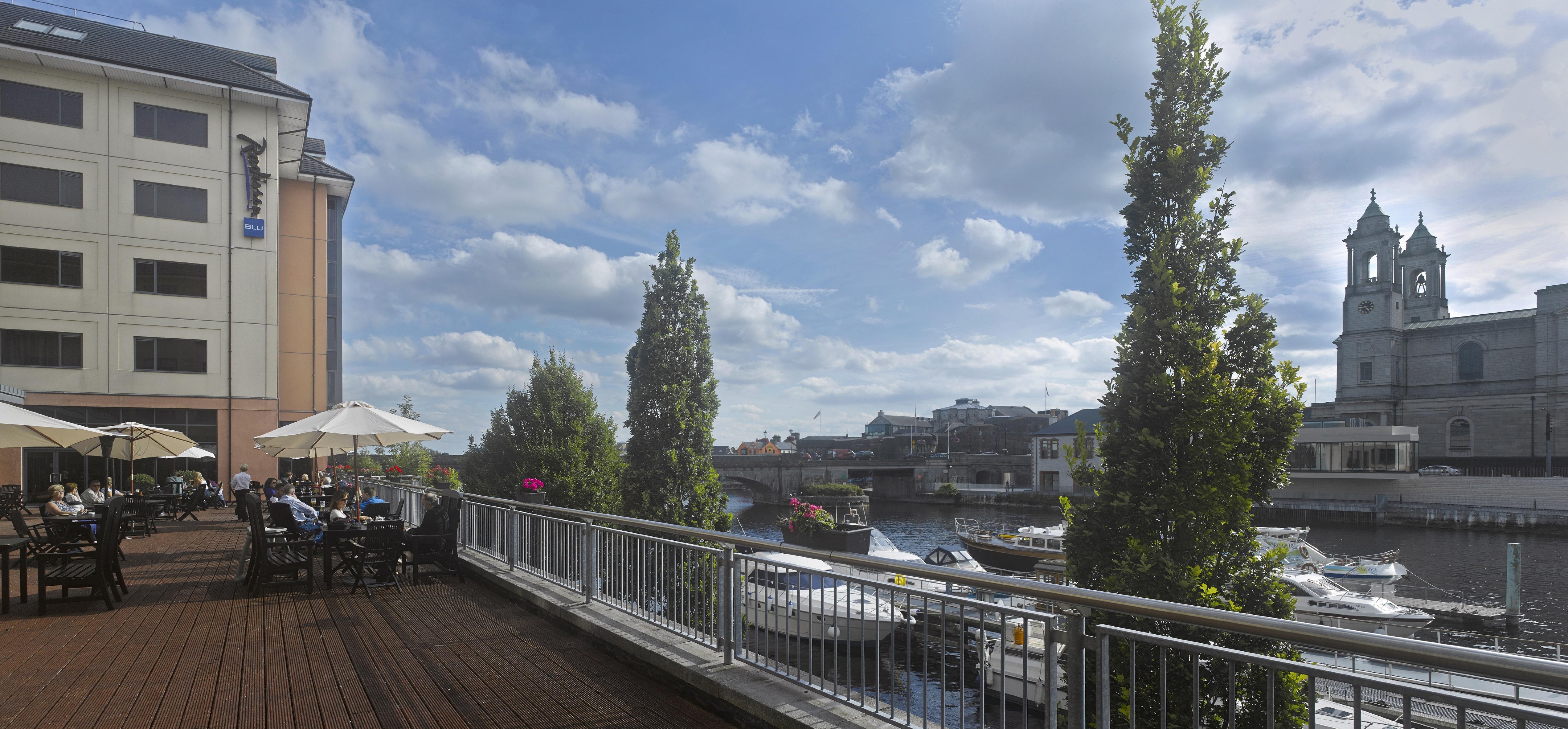 Radisson Blu Hotel, Athlone Exteriör bild
