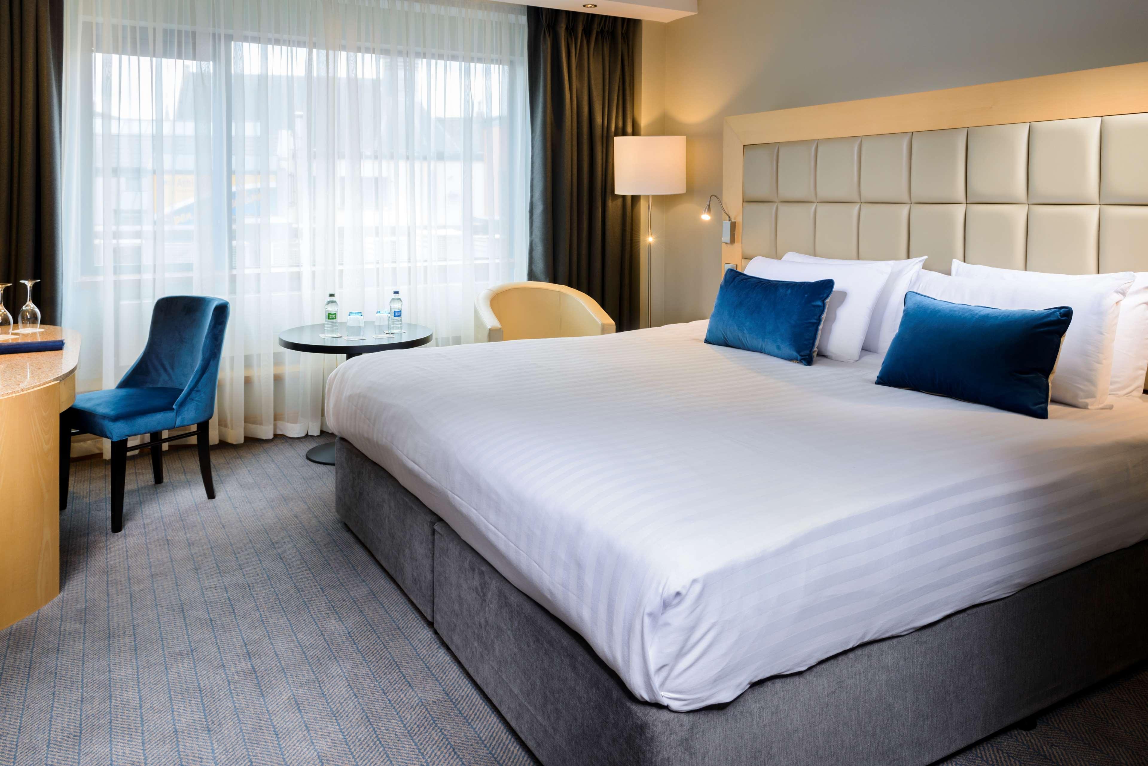 Radisson Blu Hotel, Athlone Exteriör bild