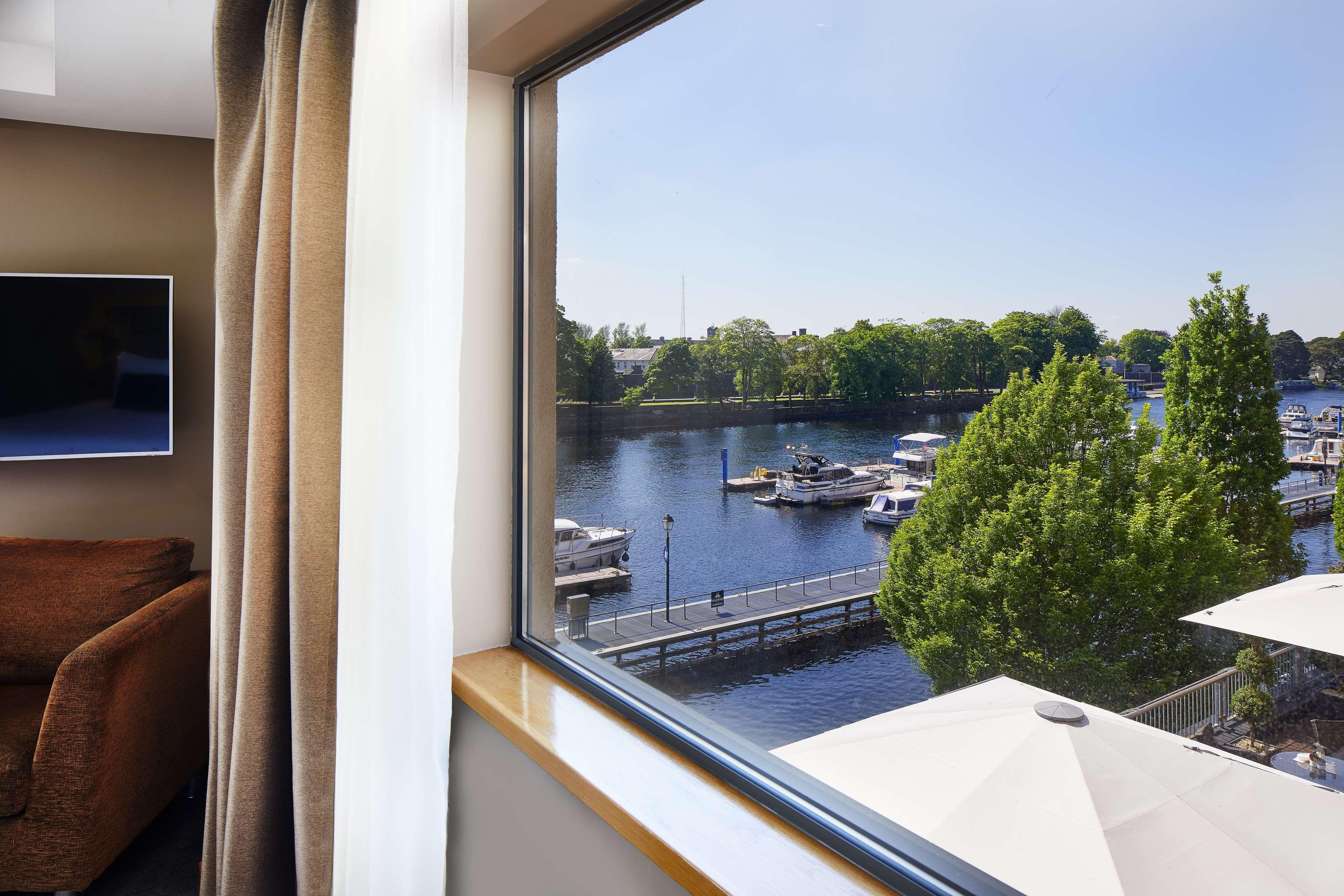 Radisson Blu Hotel, Athlone Exteriör bild