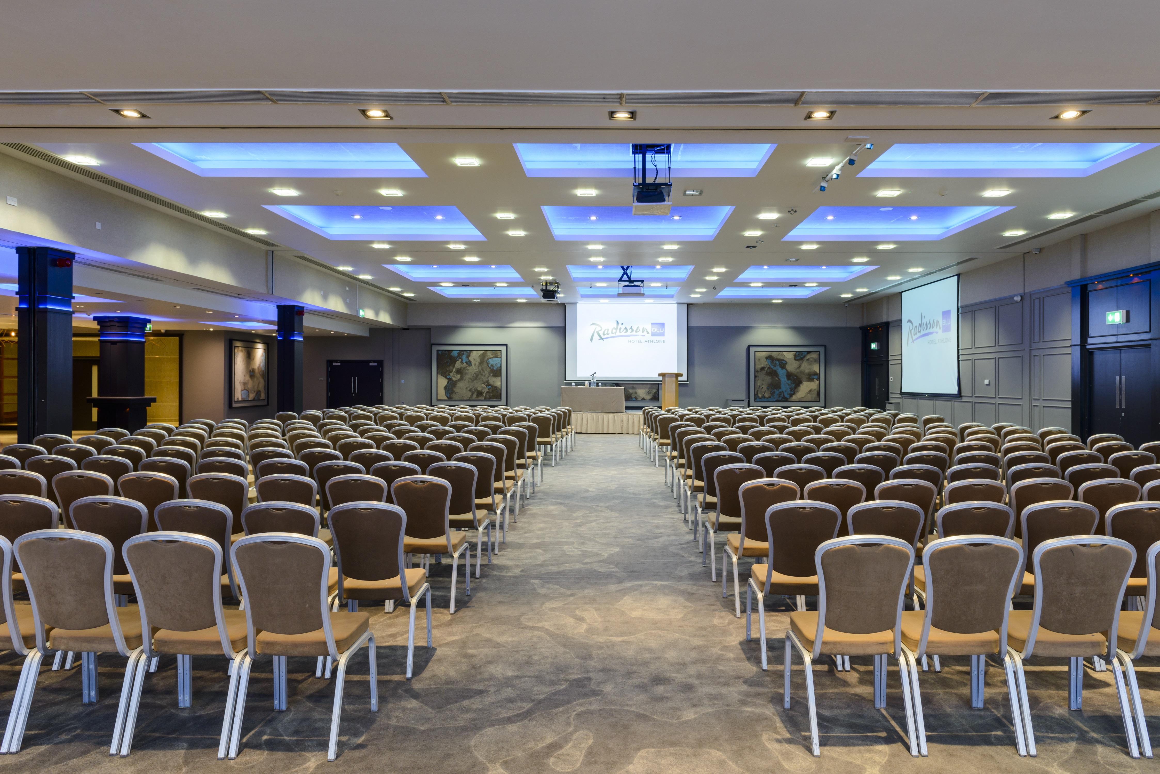 Radisson Blu Hotel, Athlone Exteriör bild